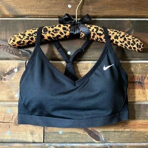 NWOT Nike Sports Bra- Black